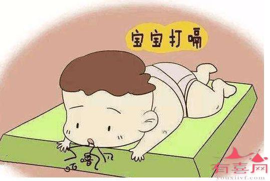 婴儿打嗝怎么办