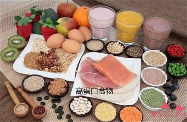 术后以高蛋白食物为主